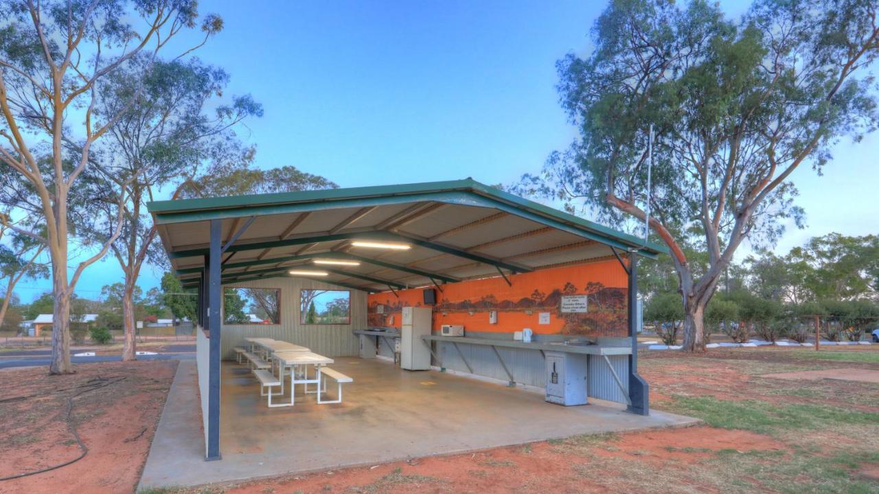 Cobar Caravan Park Bagian luar foto