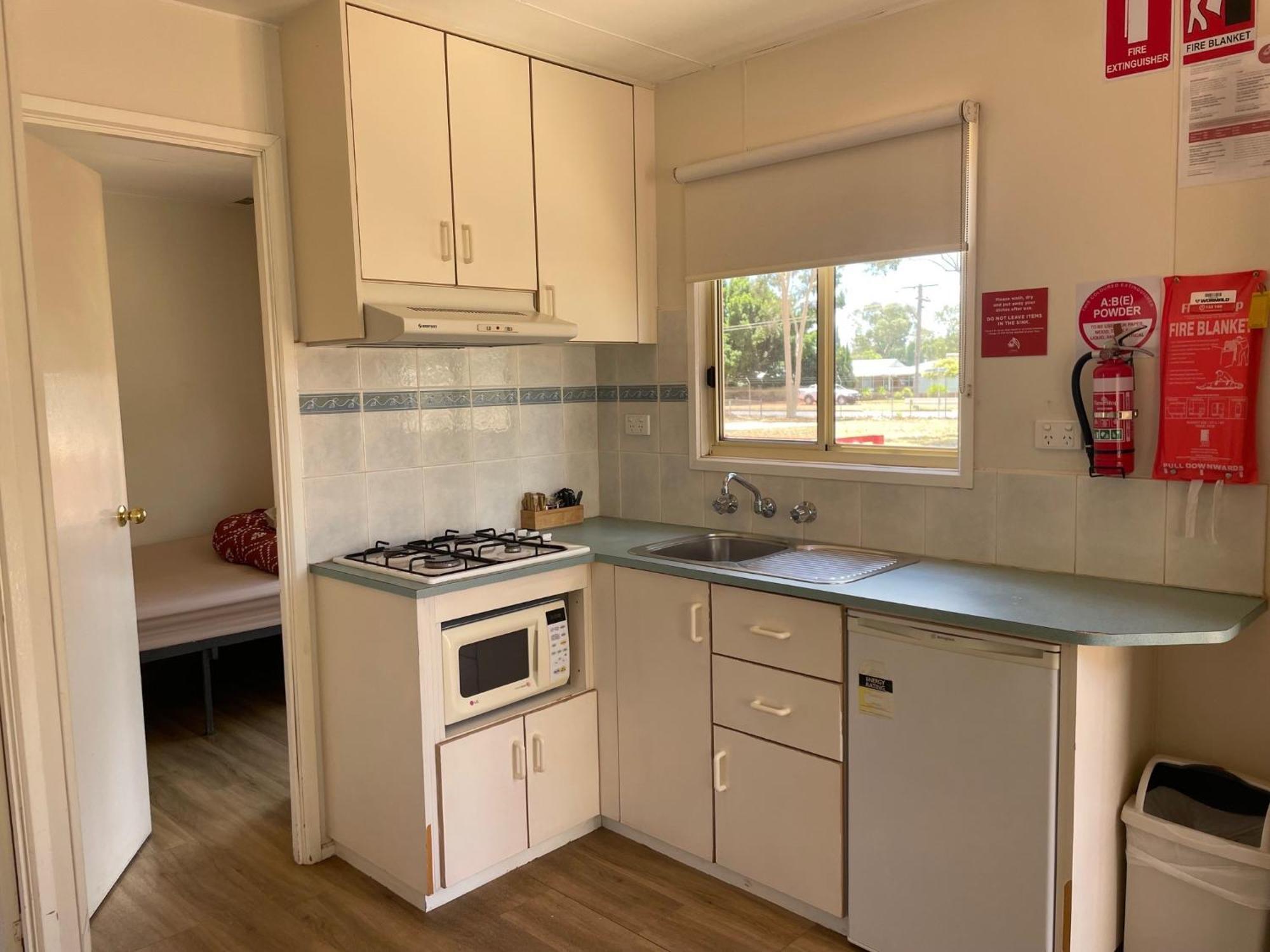 Cobar Caravan Park Bagian luar foto