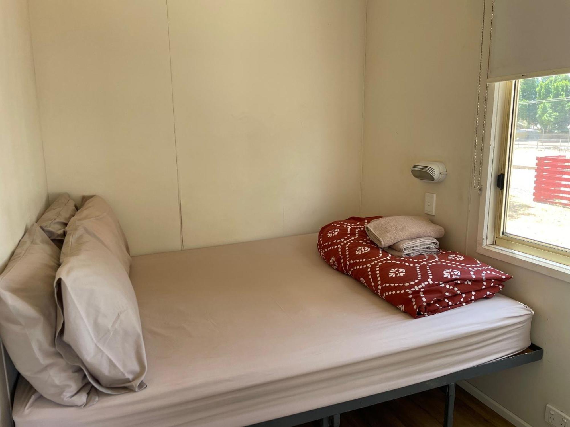 Cobar Caravan Park Bagian luar foto