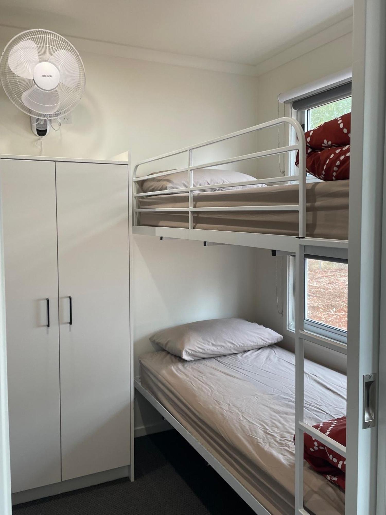 Cobar Caravan Park Bagian luar foto